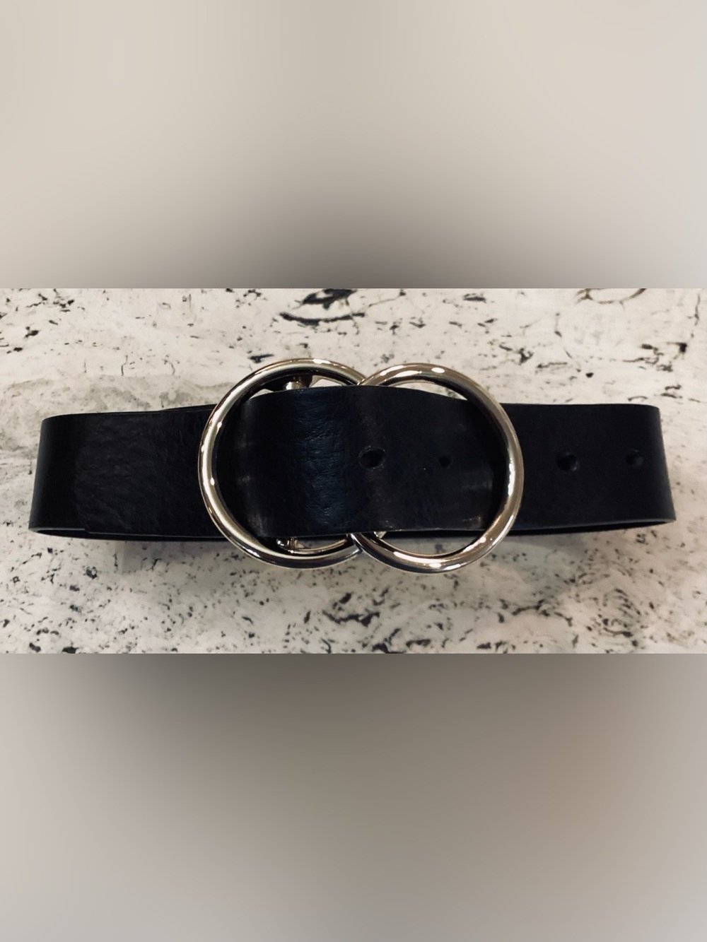 1.5 “ Wide Geniue leather double circle silver buckle Size M Never worn